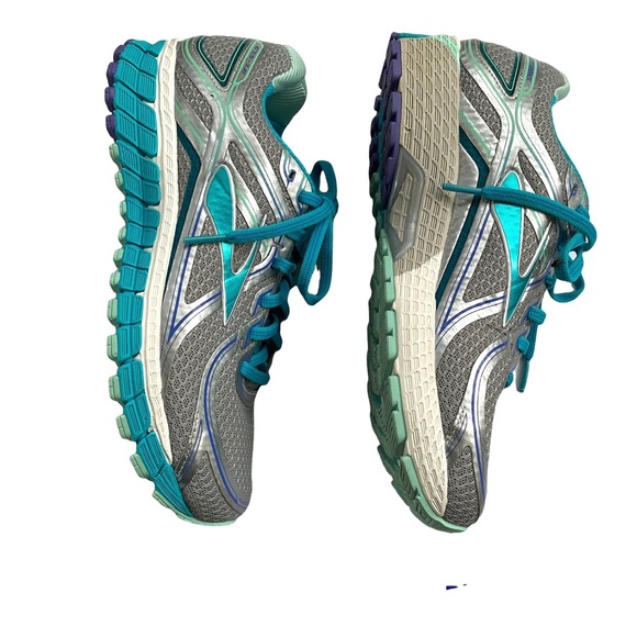 Brooks Women’s Running Shoes Size 8.5 Wide - Picture 3 of 9